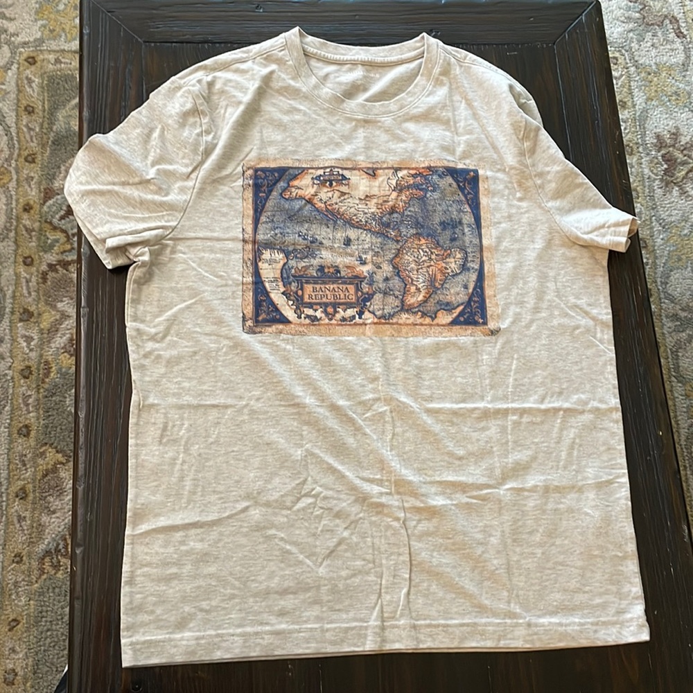 Mens banana republic tee